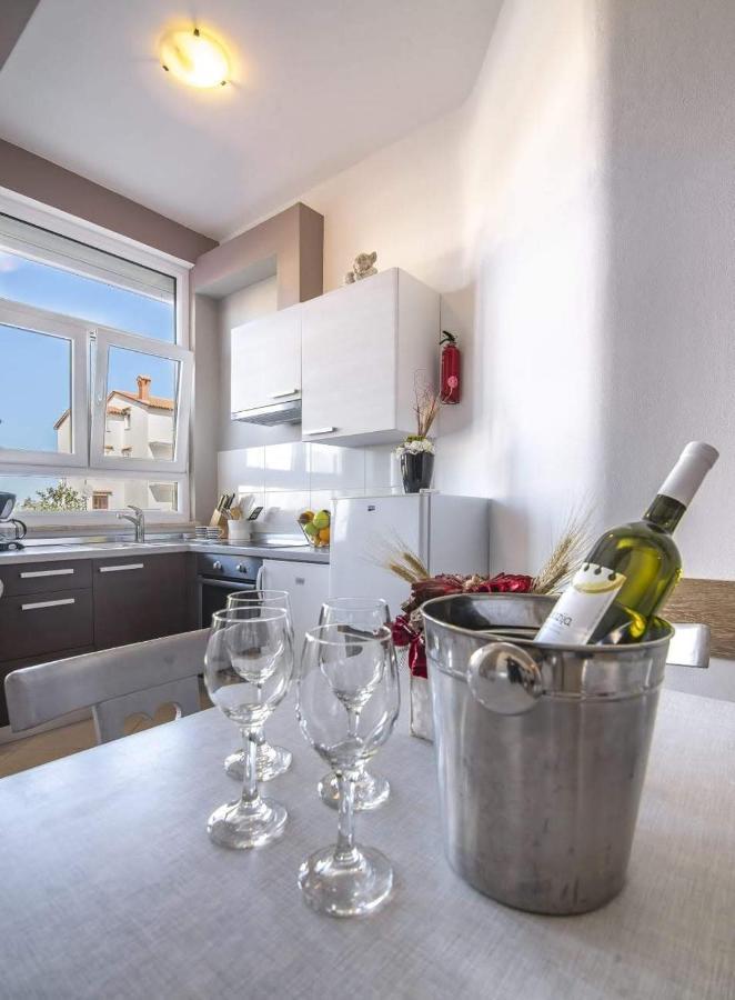 Casa Souni Appartement Vrsar Buitenkant foto